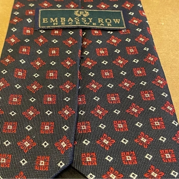 Embassy Row Men's Necktie Tie 100% Silk Made in USA Multicolor - Picture 3 of 7